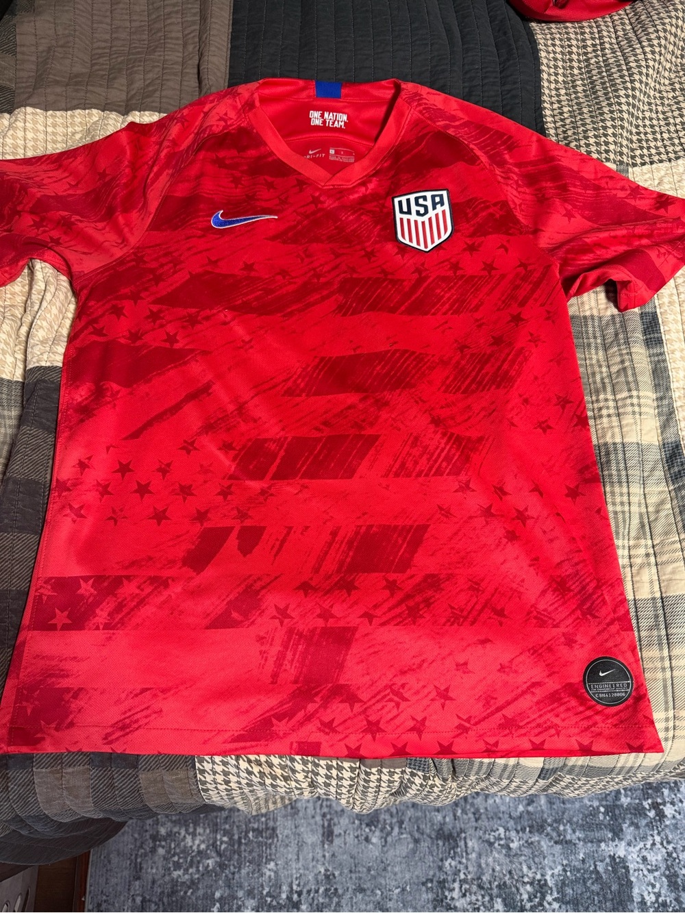 Nike USA Soccer Jersey Mens L Red USMNT 2019 Away Stars Stripes